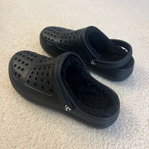Black Fuzzy Crocs clogs